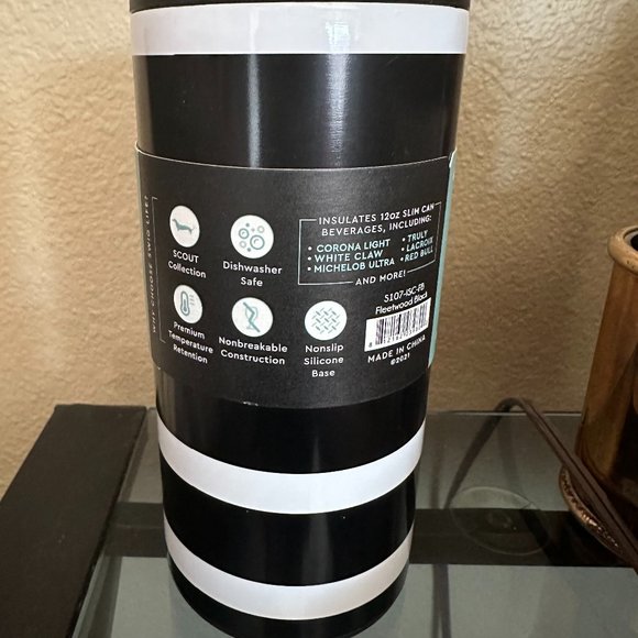 Swig Life Insulated Slim Can Cooler - Fleetwood Black - Picture 3 of 5